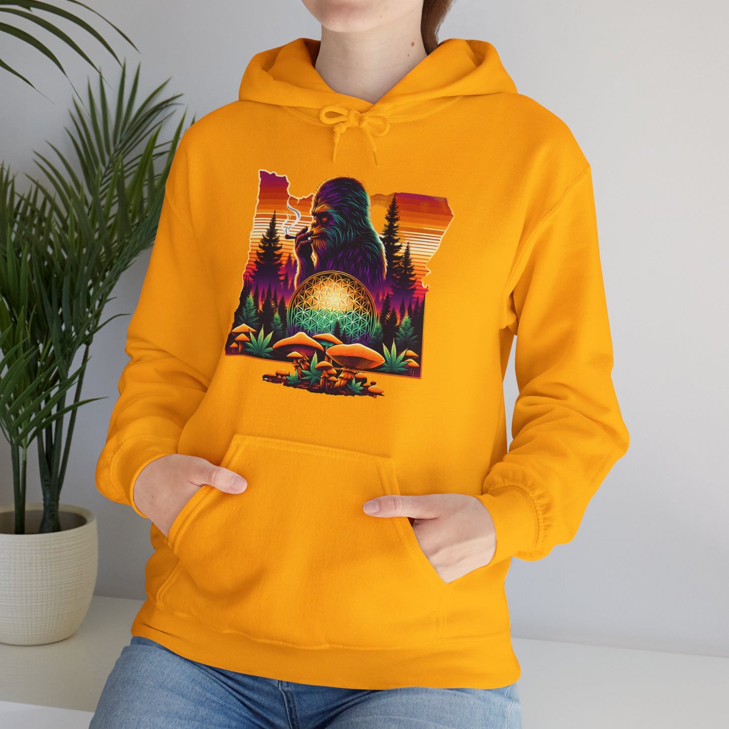 Oregon Bigfoot Sunset Smoke - Unisex Heavy Blend™ Hooded Sweatshirt